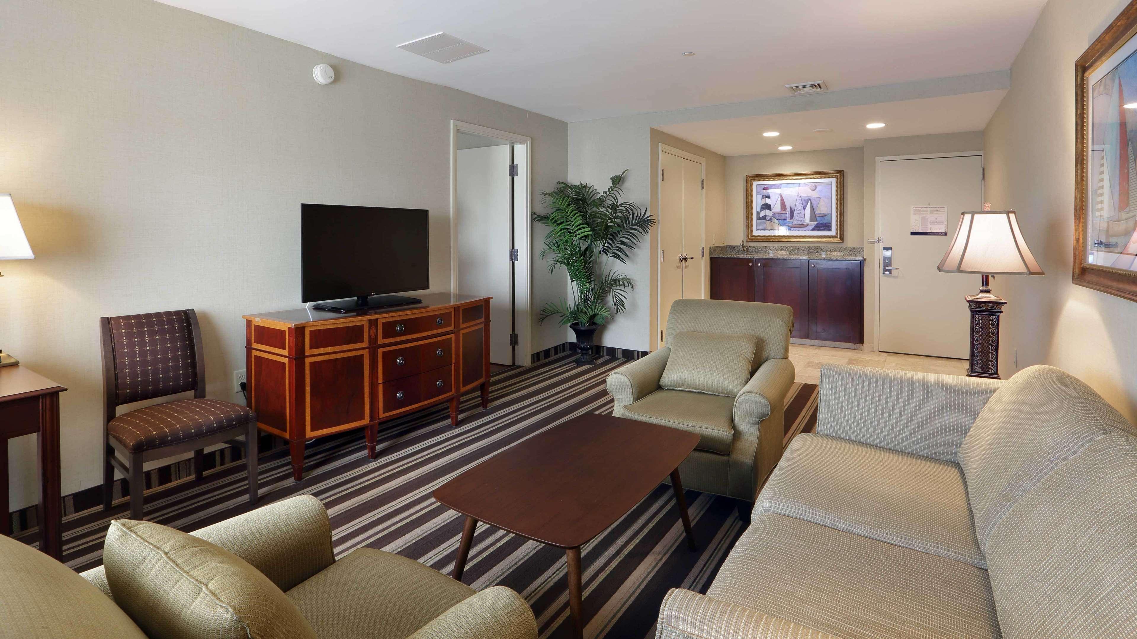 Hampton Inn Boston-Нейтик Екстериор снимка