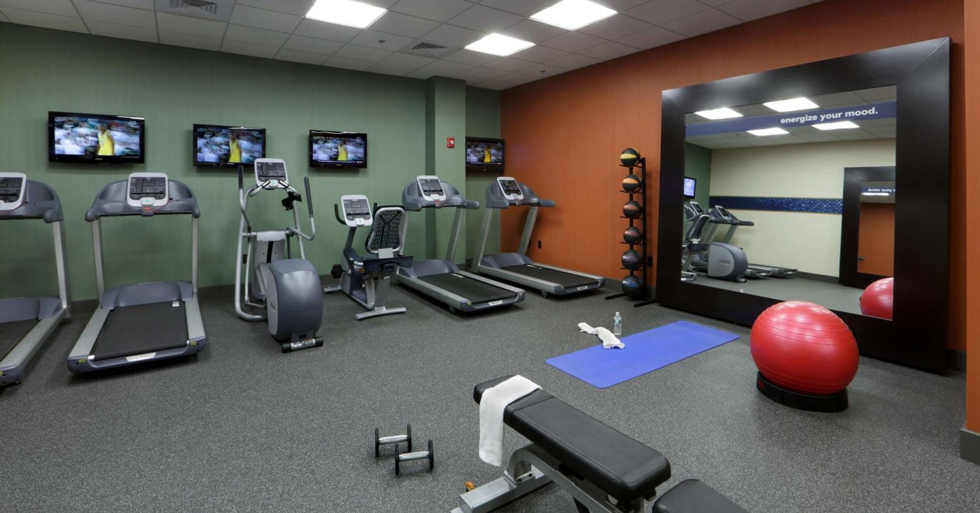 Hampton Inn Boston-Нейтик Екстериор снимка