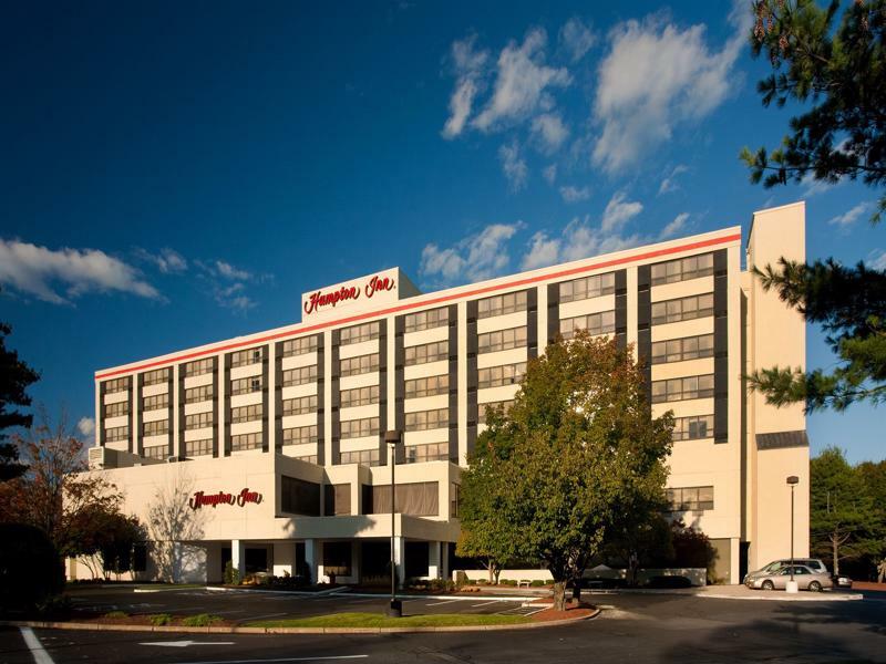 Hampton Inn Boston-Нейтик Екстериор снимка