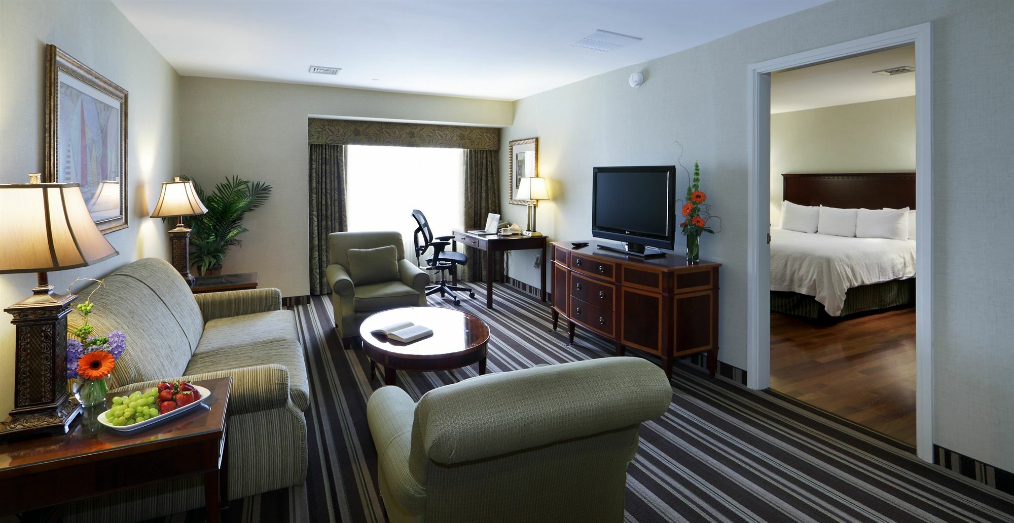 Hampton Inn Boston-Нейтик Екстериор снимка